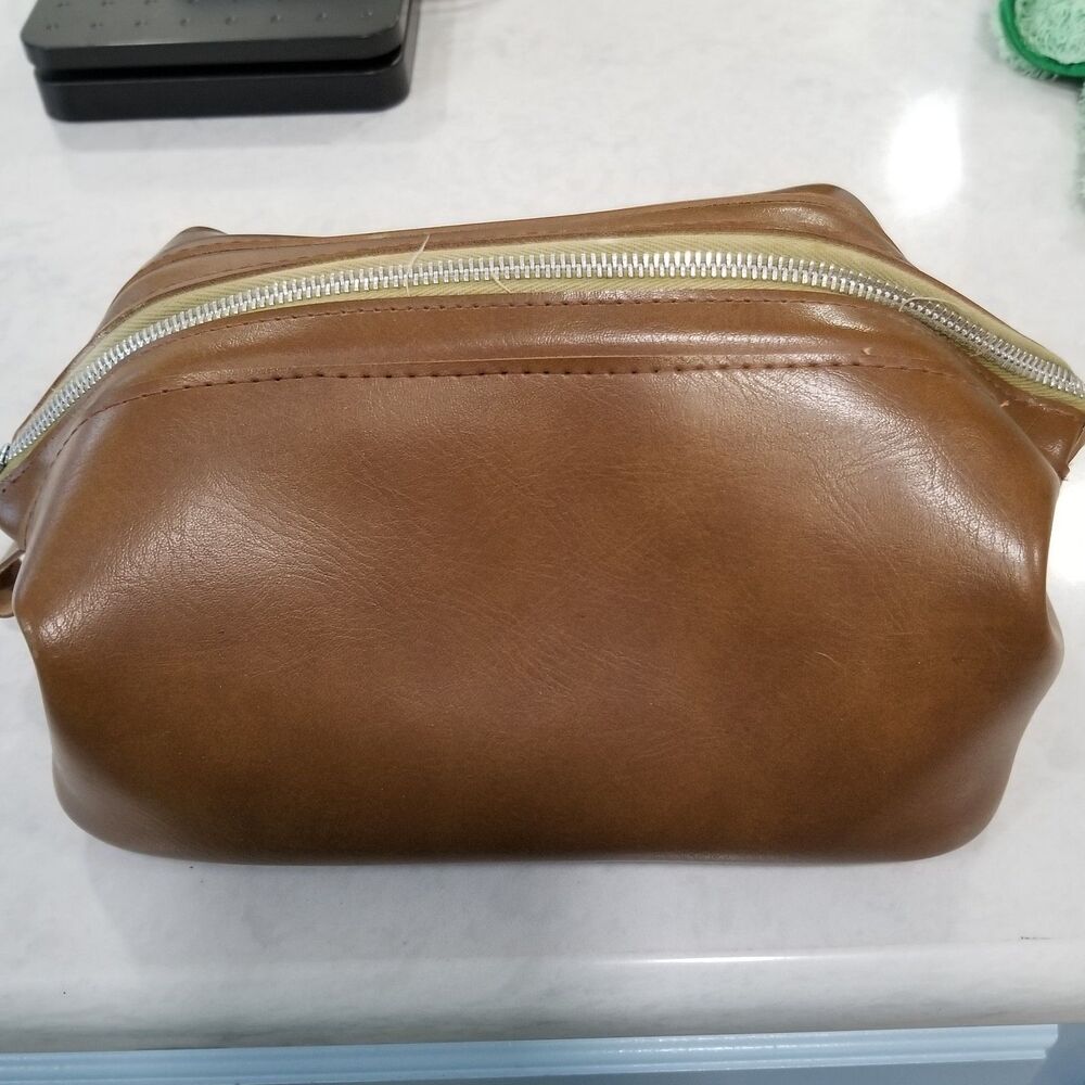Vintage travel products brown cosmetic dopp travel bag - Picture 2 of 12
